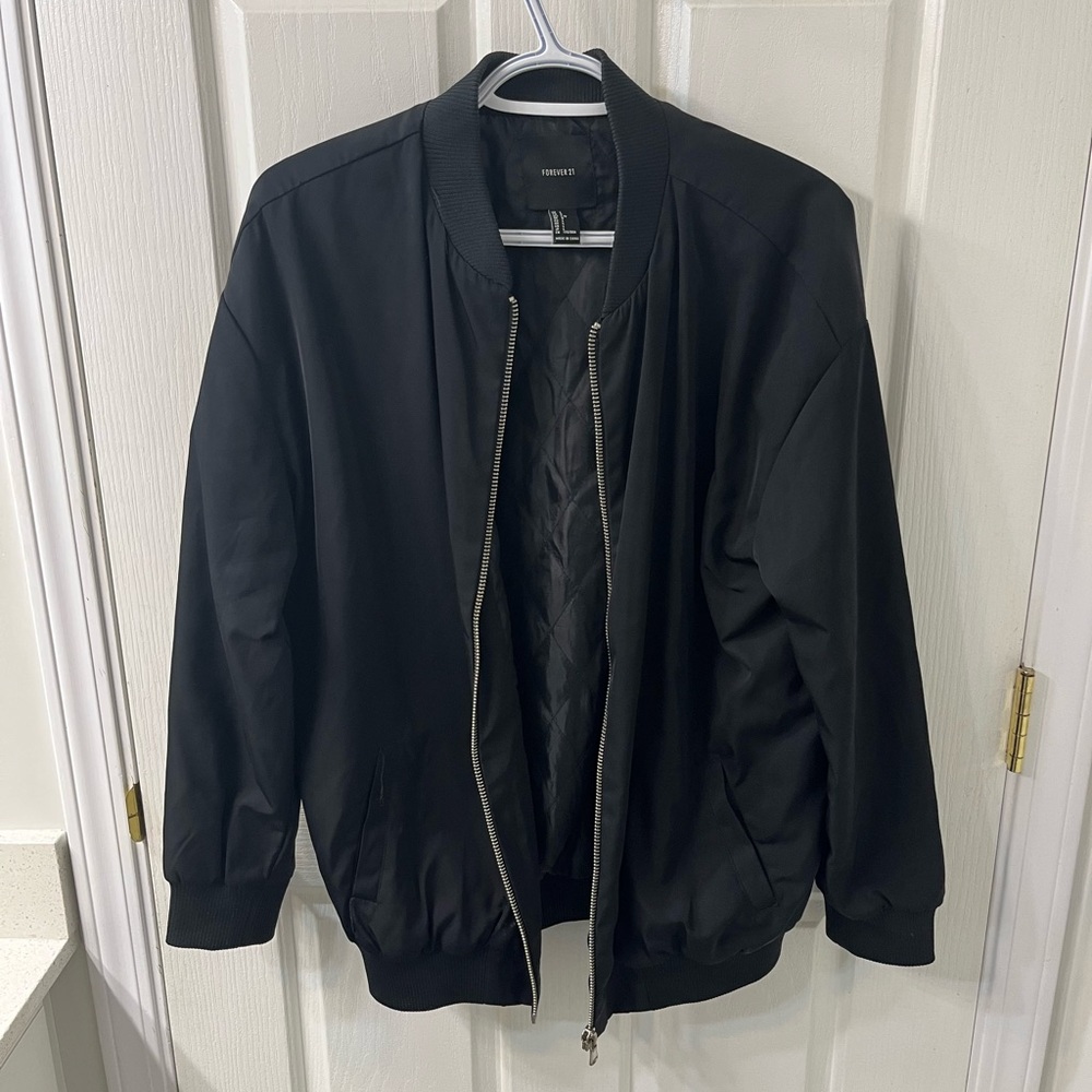 Women’s Black Bomber Jacket Forever 21 size L